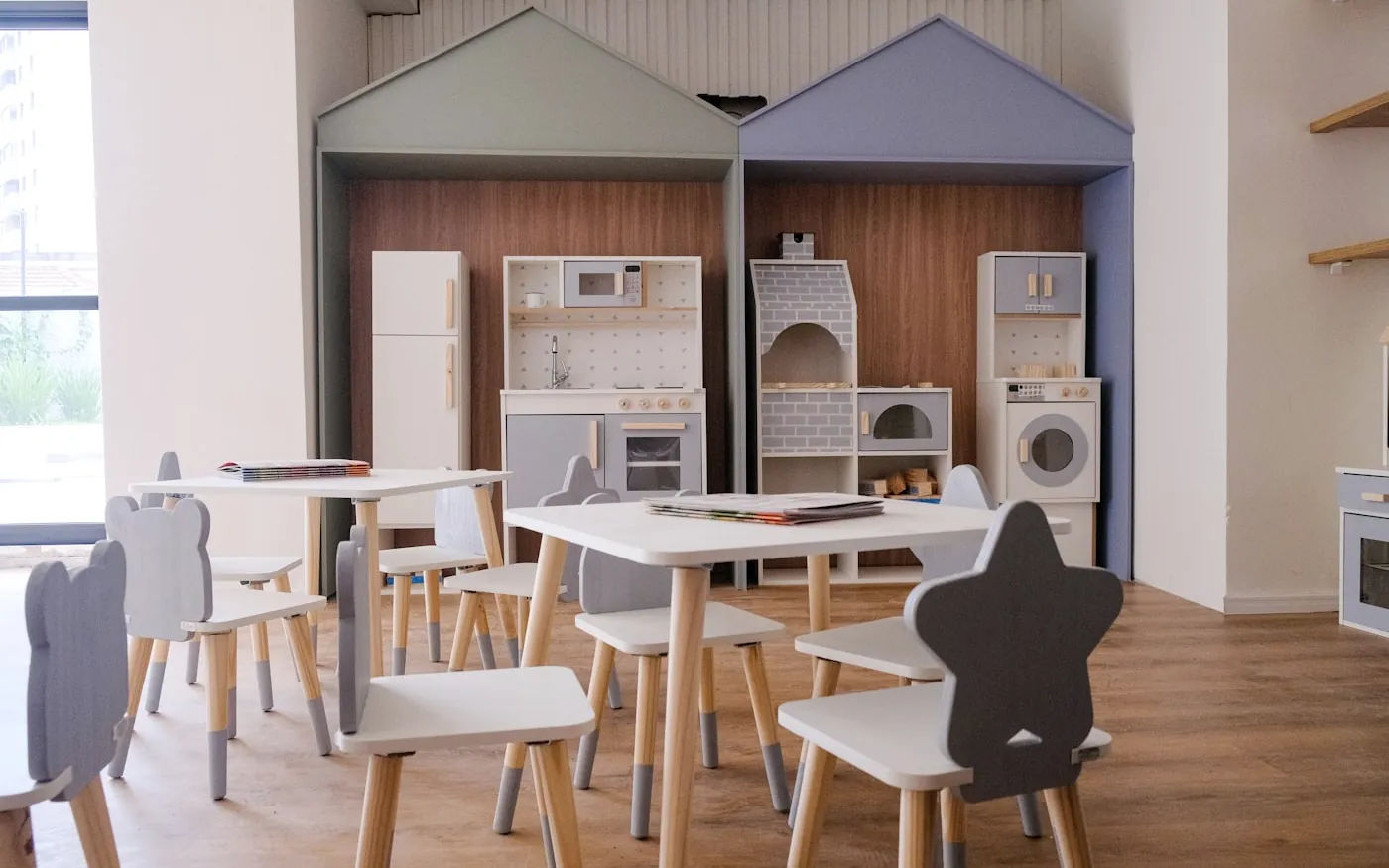 Calm, organized early-learning classroom with child-scale furniture